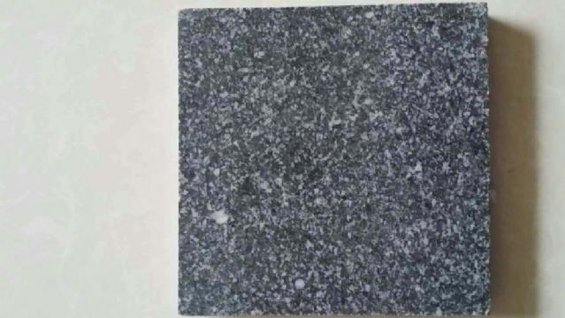 點擊查看詳細信息<br>標題：芝麻黑 閱讀次數：4590